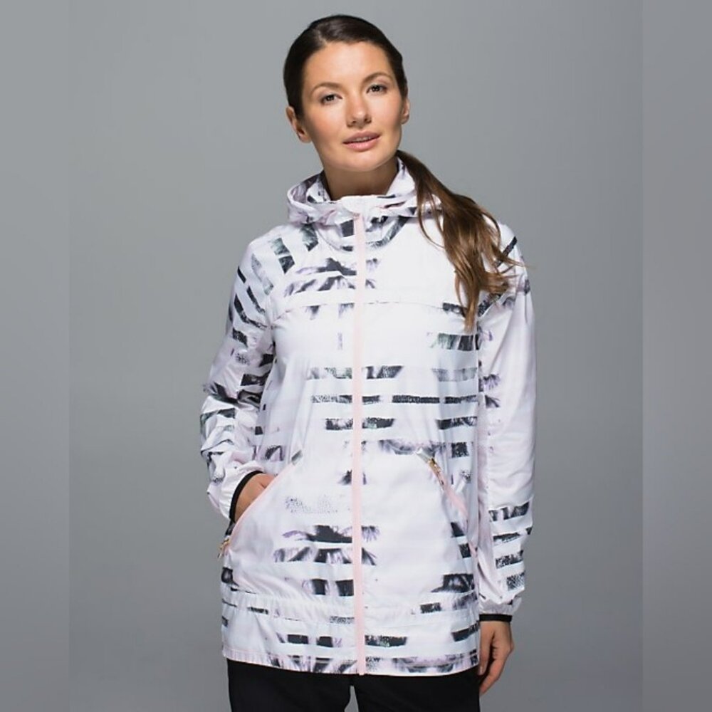 Lululemon Women's Miss Misty Hood Jacket Sunset Stripe Blush Rain Packable 6